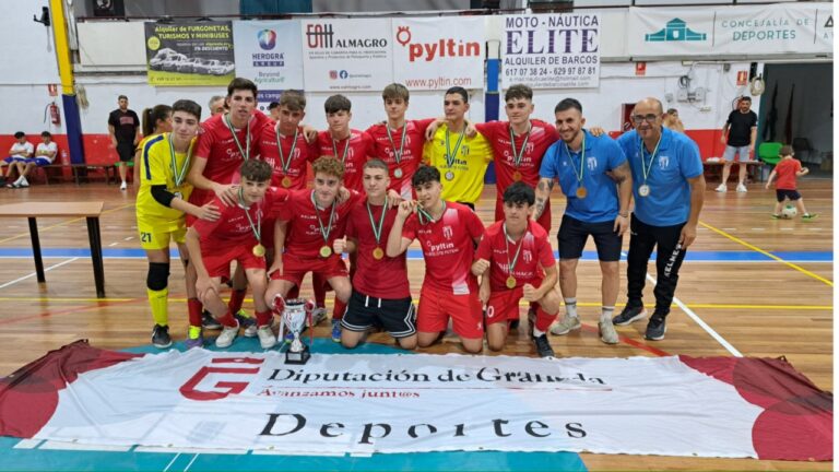 Lee más sobre el artículo El cadete PYLTIN Albolote FS se proclama campeón en la ‘Copa Diputación Juvenil’ en un grandioso día de convivencia para la entidad alboloteña
