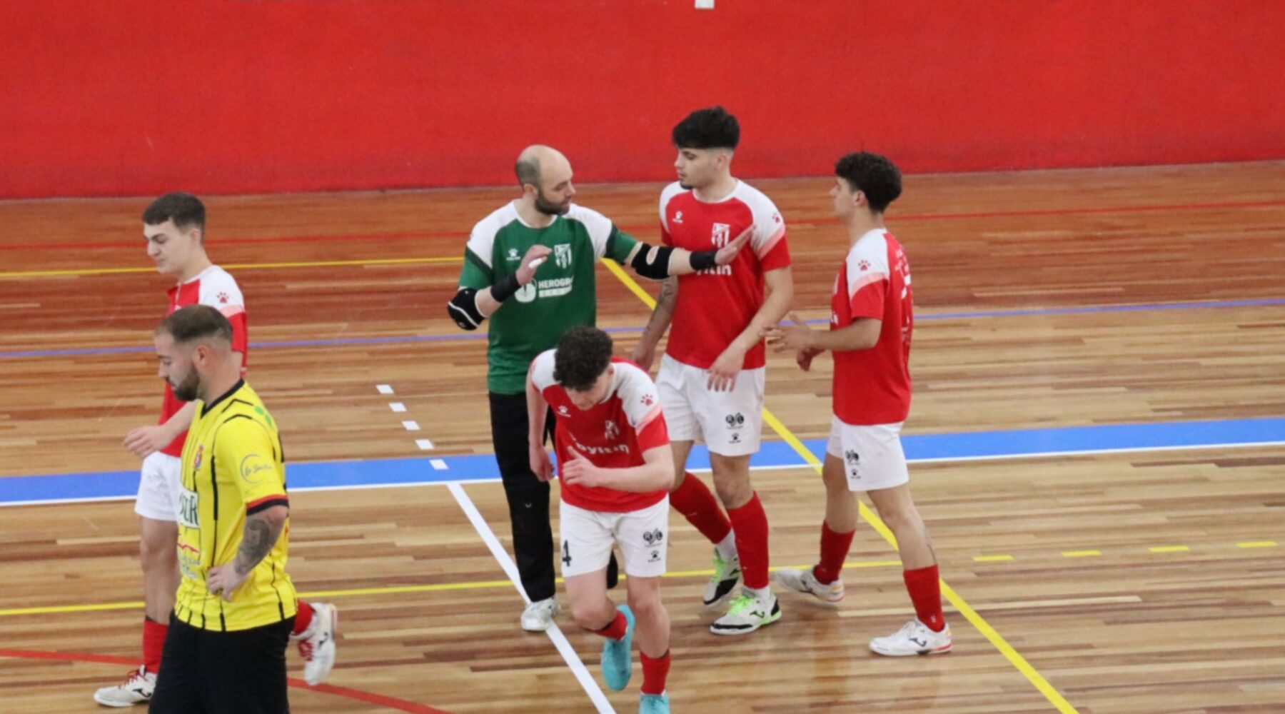 El HEROGRA Albolote FS peleará por acabar en el quinto puesto ante un Vícar que se juega la permanencia